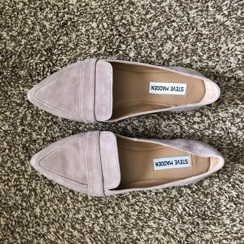 Steve Madden Taupe Suede Flats